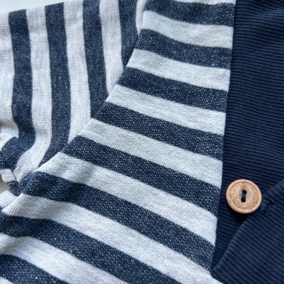 H&M sweater in VGC - 18-24 months - Picture 4 of 5